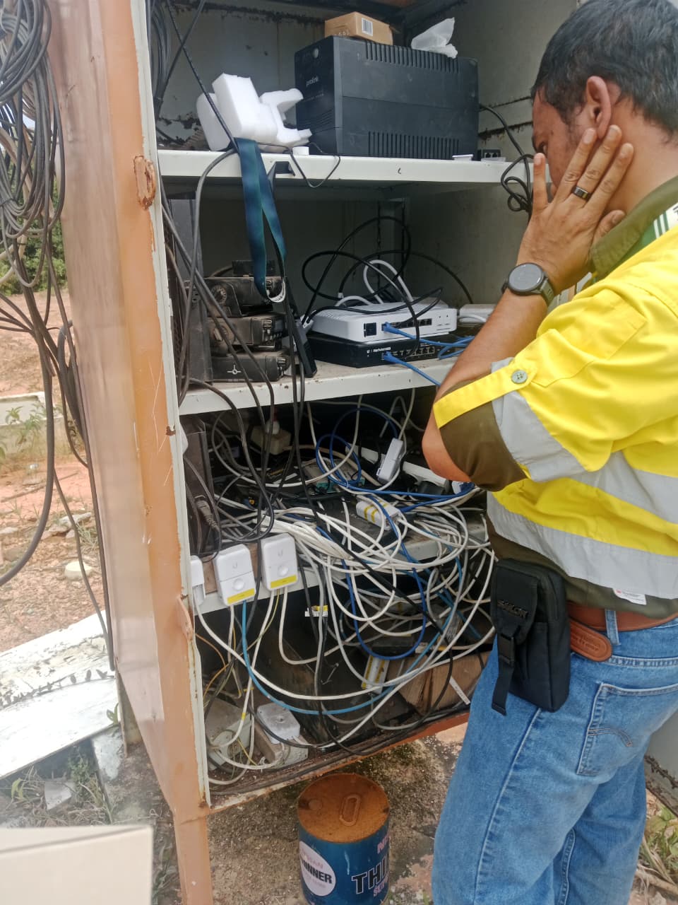 Maintenance Jaringan Perusahaan